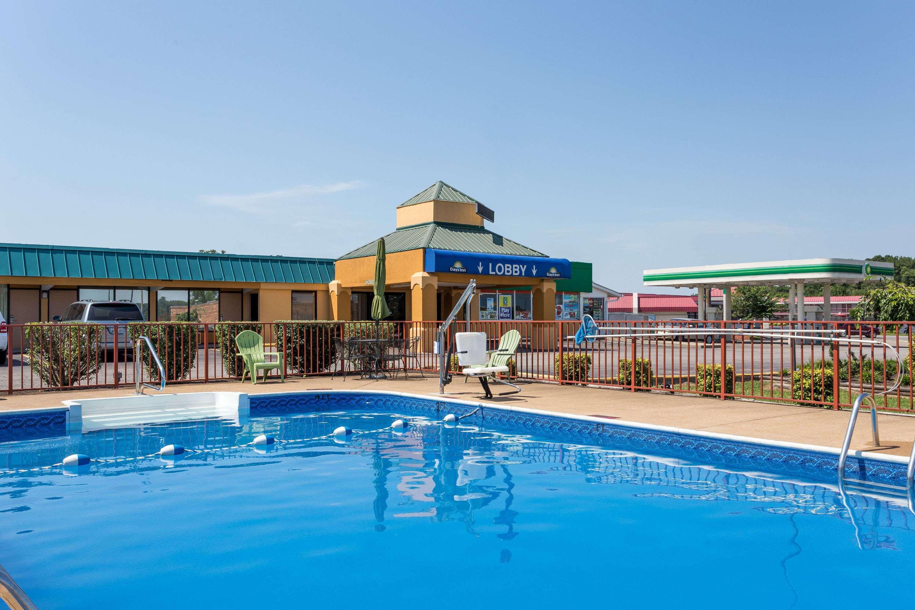 Days Inn By Wyndham Диксон Экстерьер фото